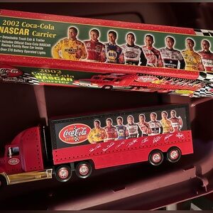 NIB vintage 2002 Christmas NASCAR collectible Coca Cola big truck carrier w/ car